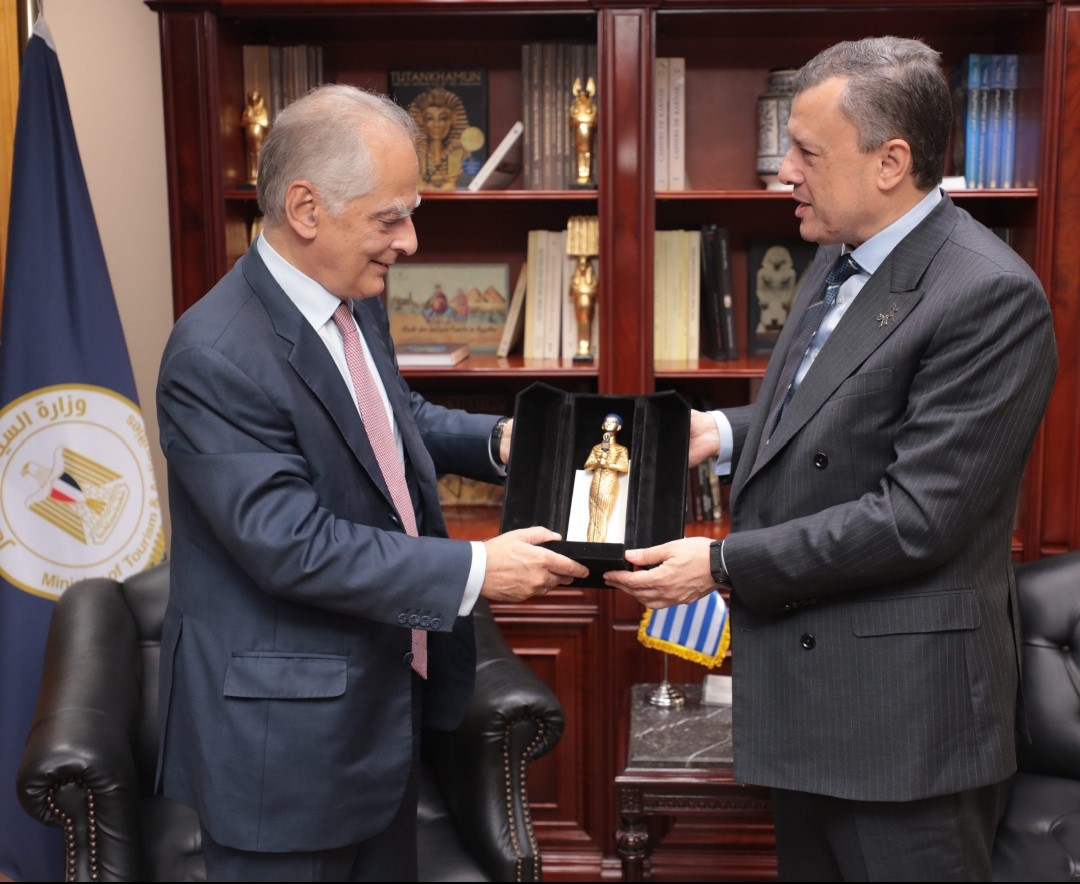 وزير السياحة