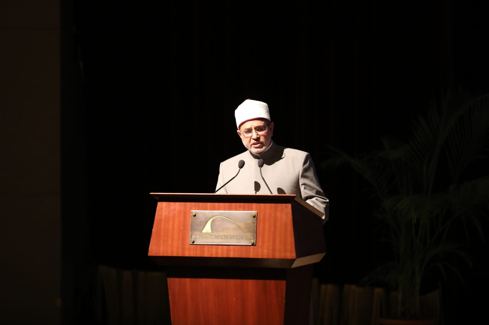 رئيس جامعة الأزهر سلامة داود