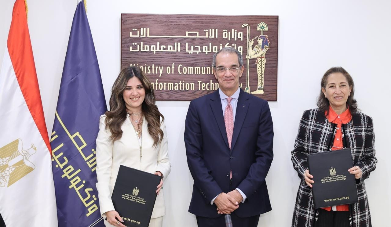 وزير الاتصالات