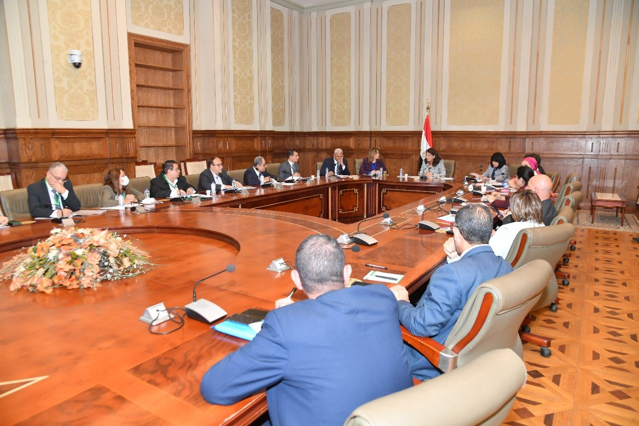 وزيرة الثقافة