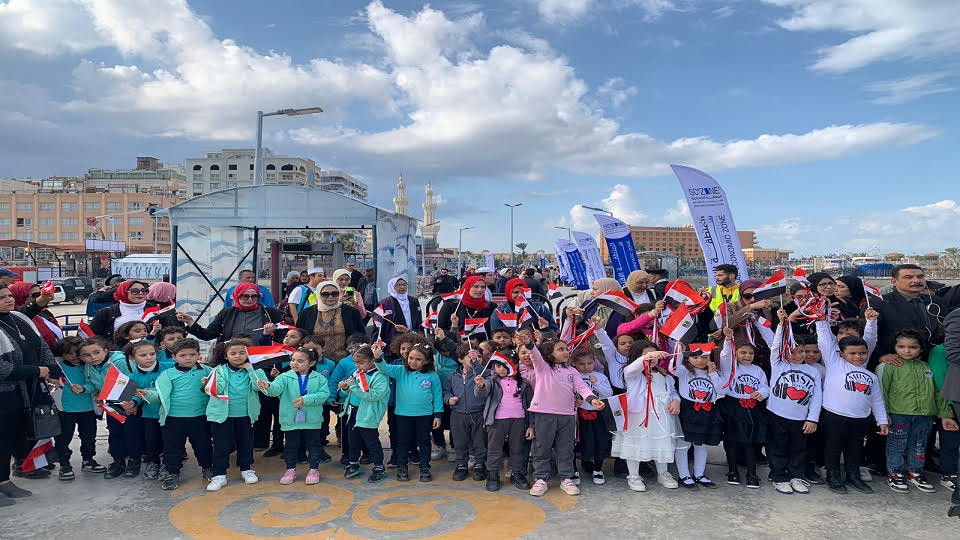 بورسعيد - مكتبة عائمة