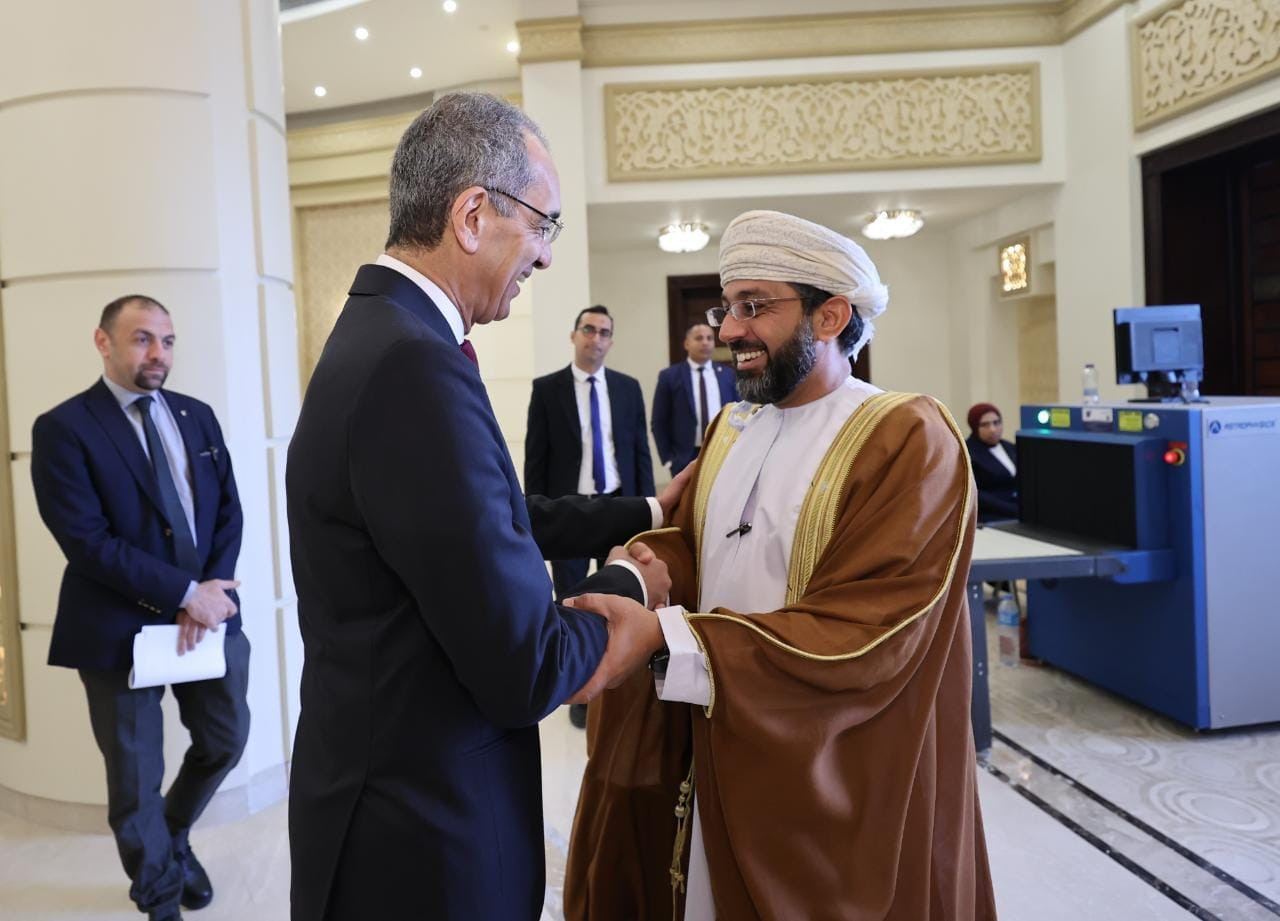 وزير الاتصالات