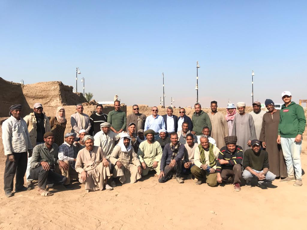 الأثار