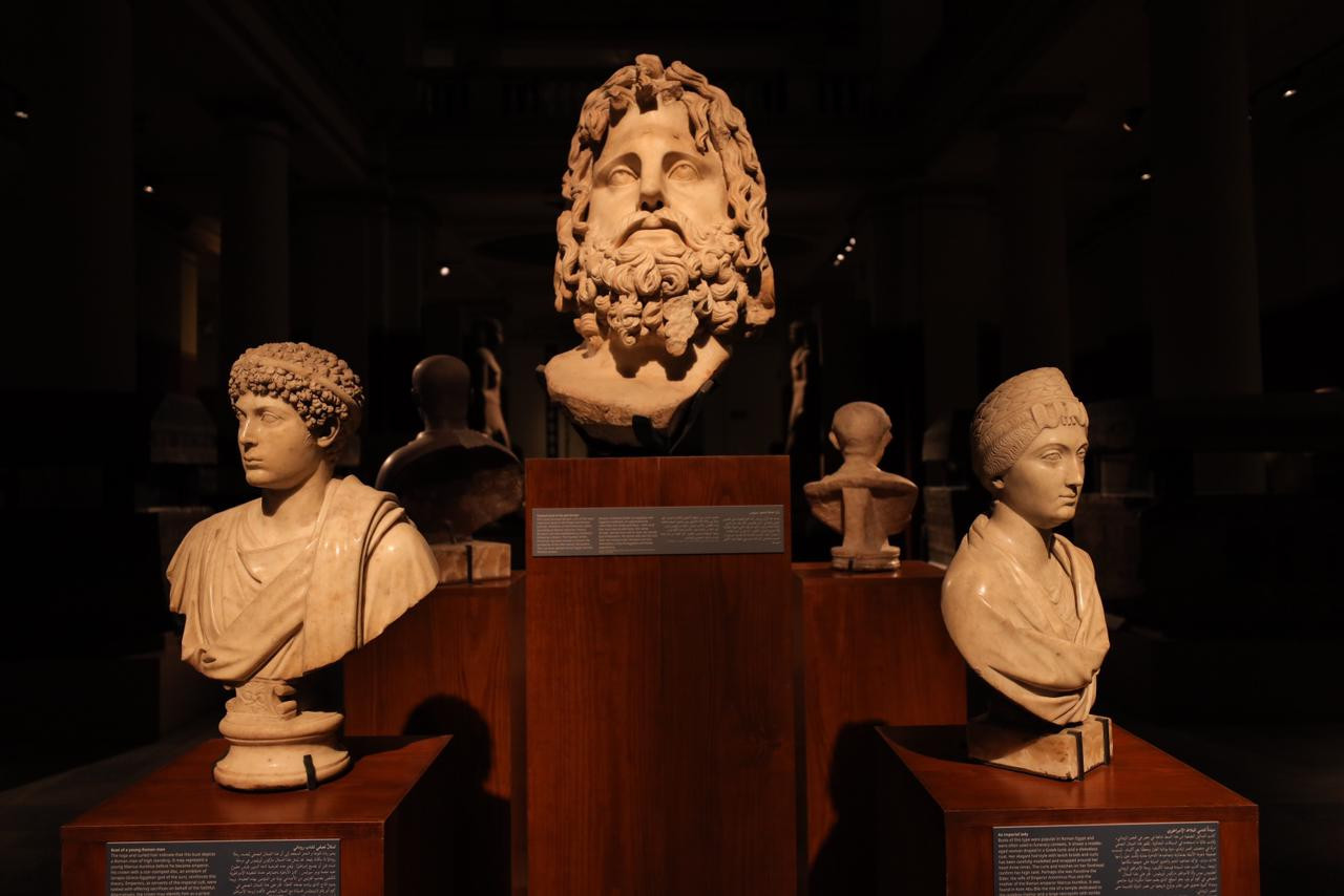 وزير السياحة