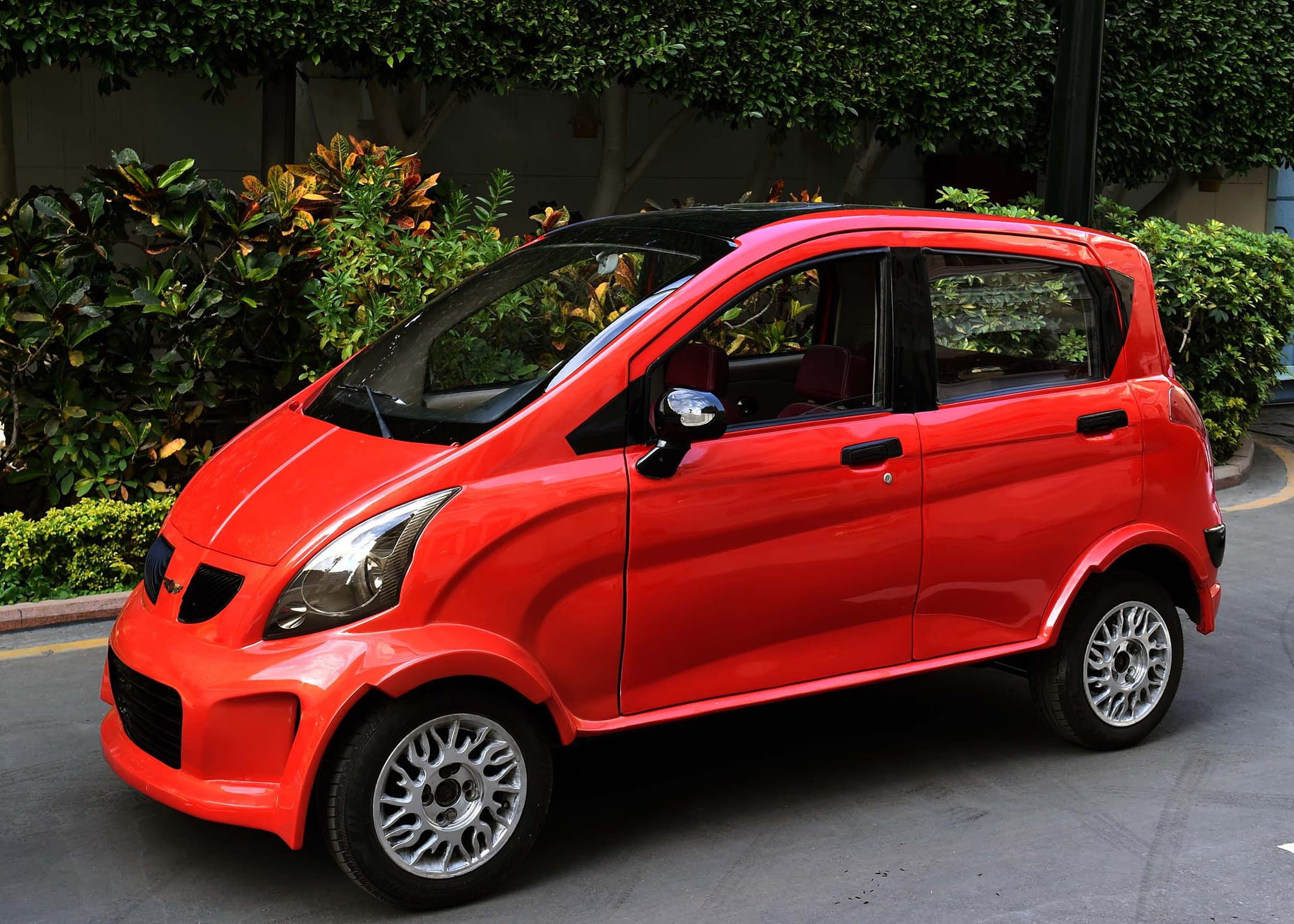 مدبولي يستعرض 