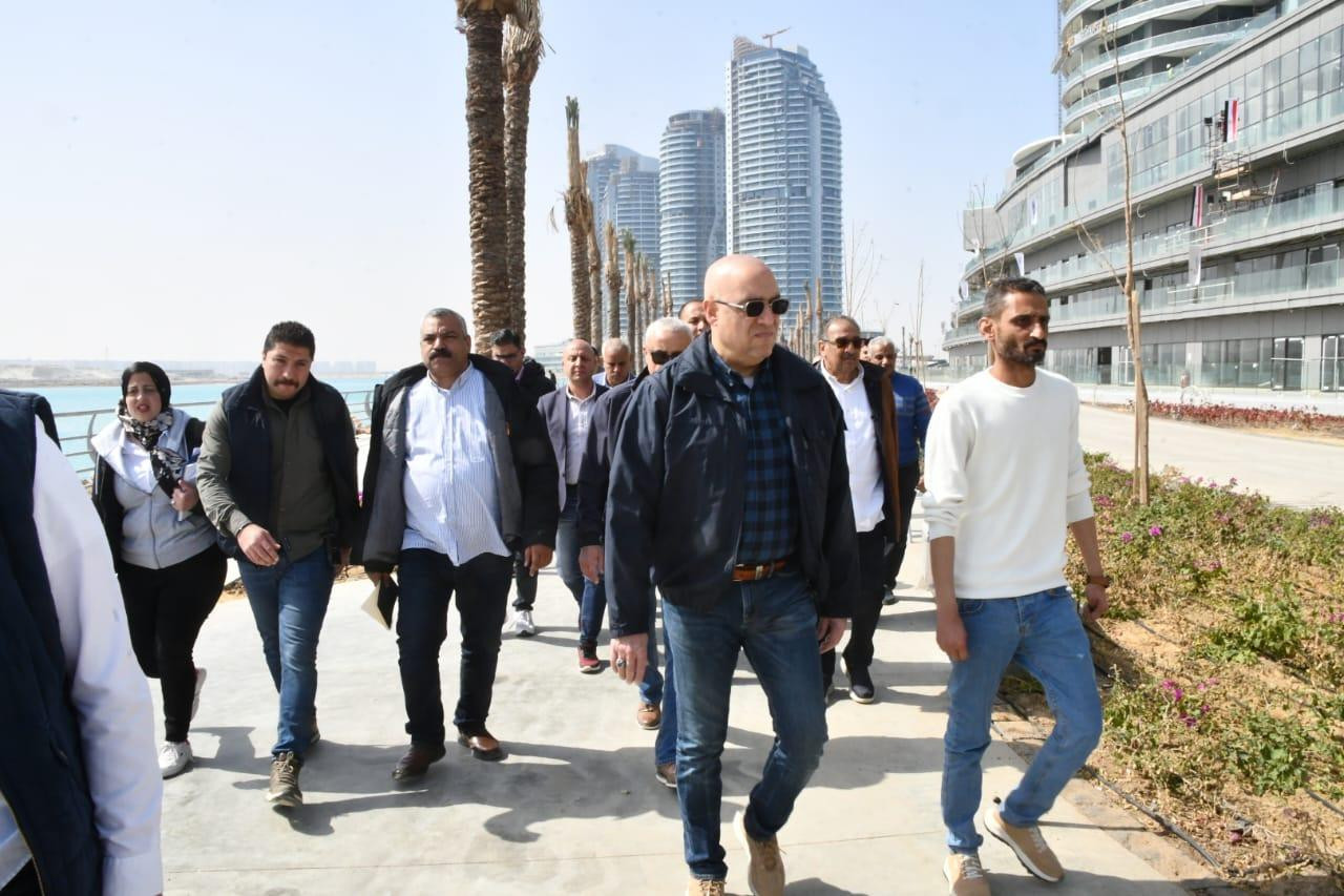 وزير الإسكان