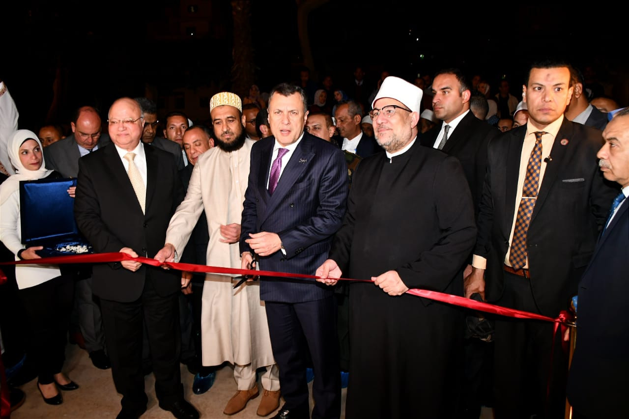 وزيرا الأوقاف والسياحة