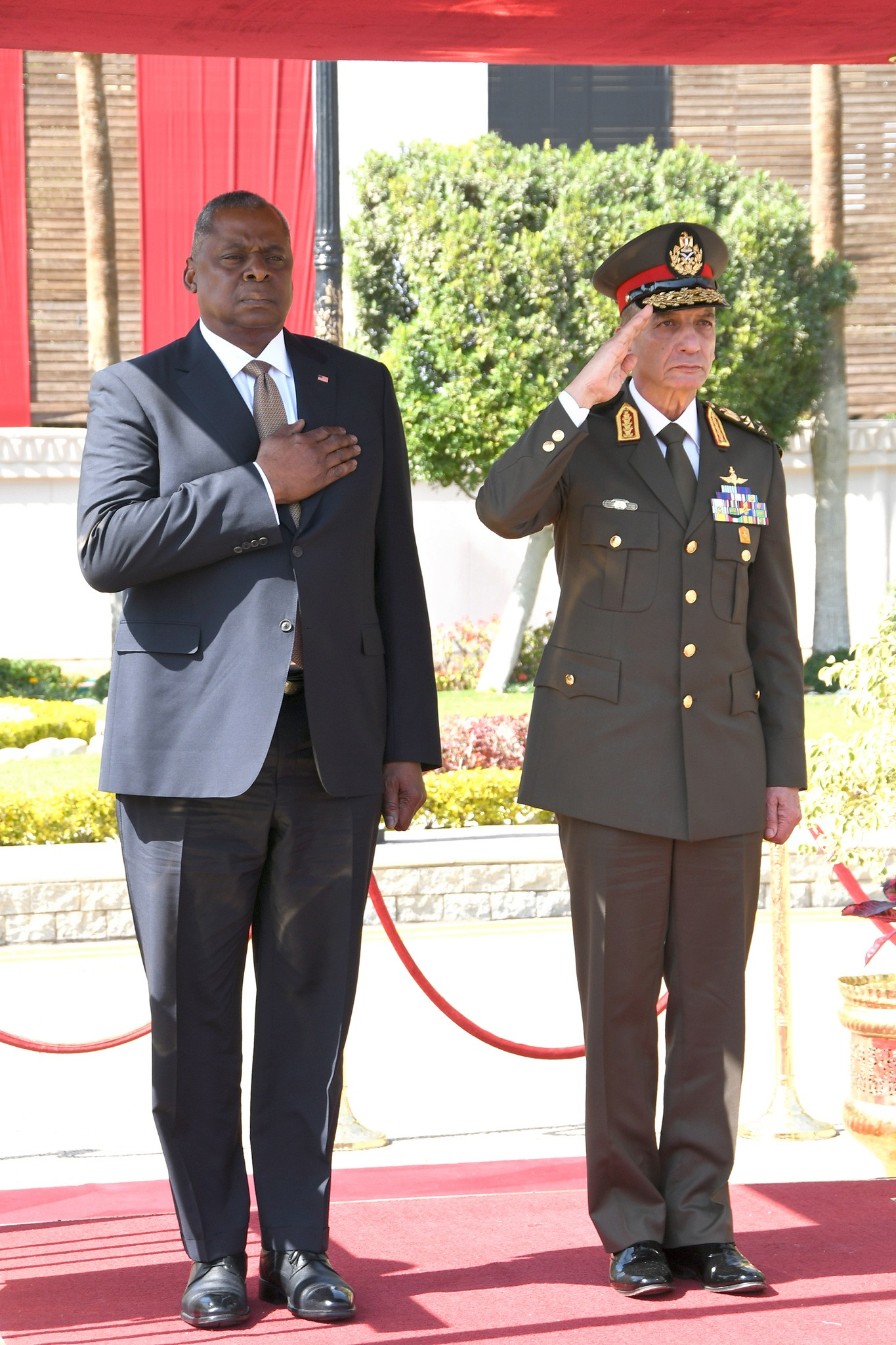 وزير الدفاع