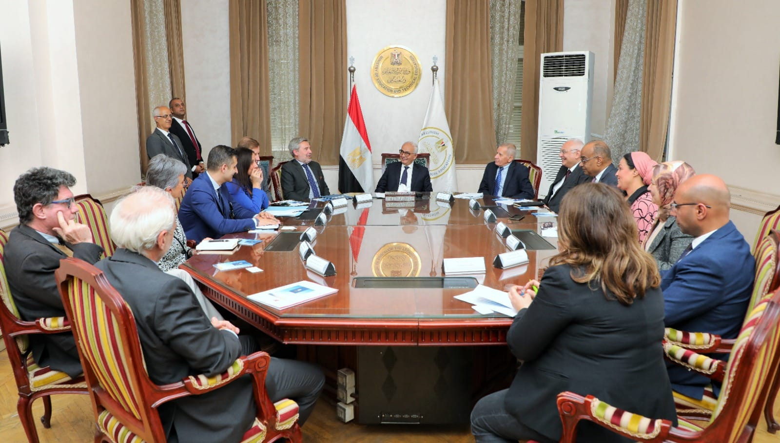 وزير التربية والتعليم