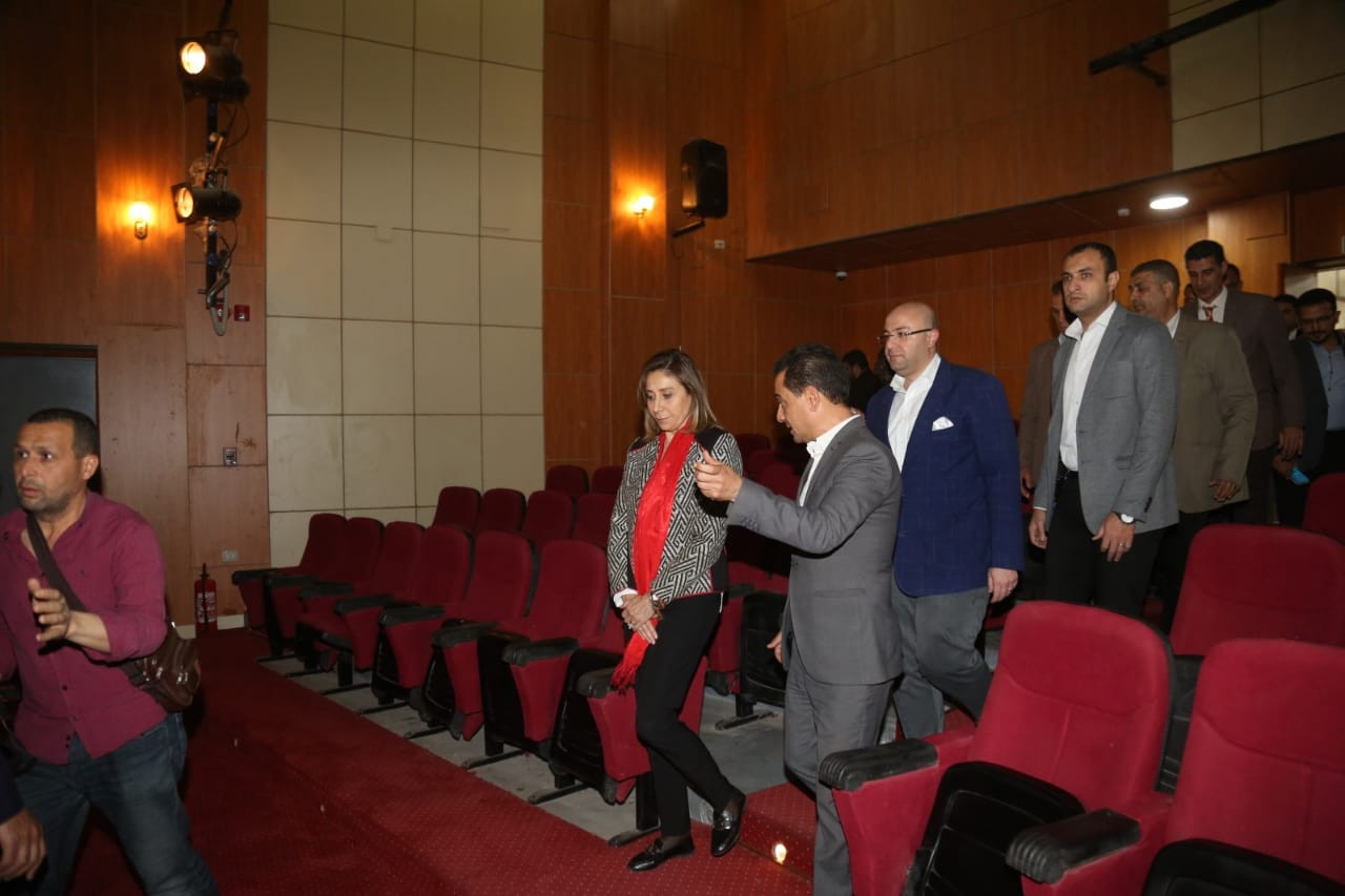 وزيرة الثقافة تفتتح 