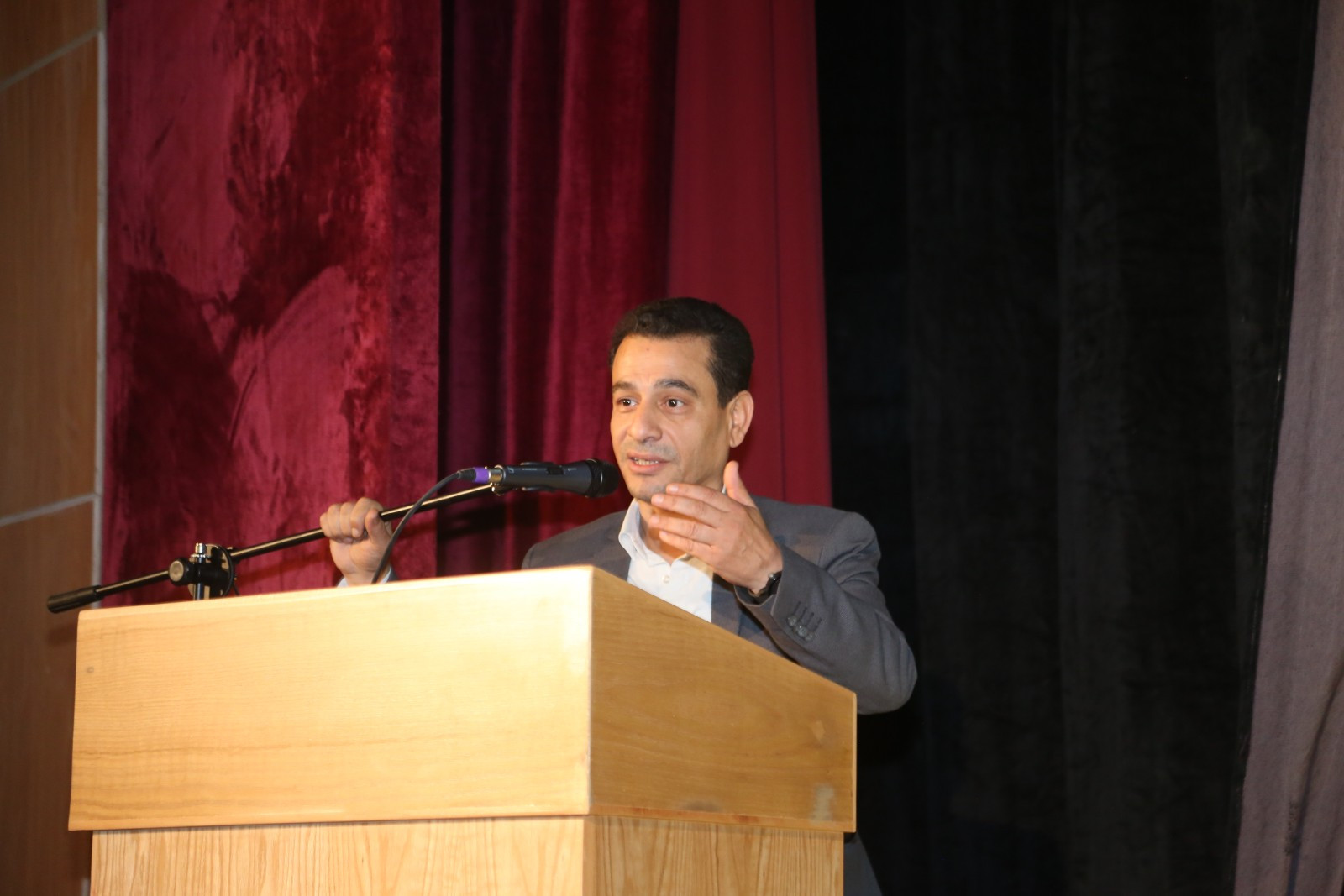 وزيرة الثقافة تفتتح 