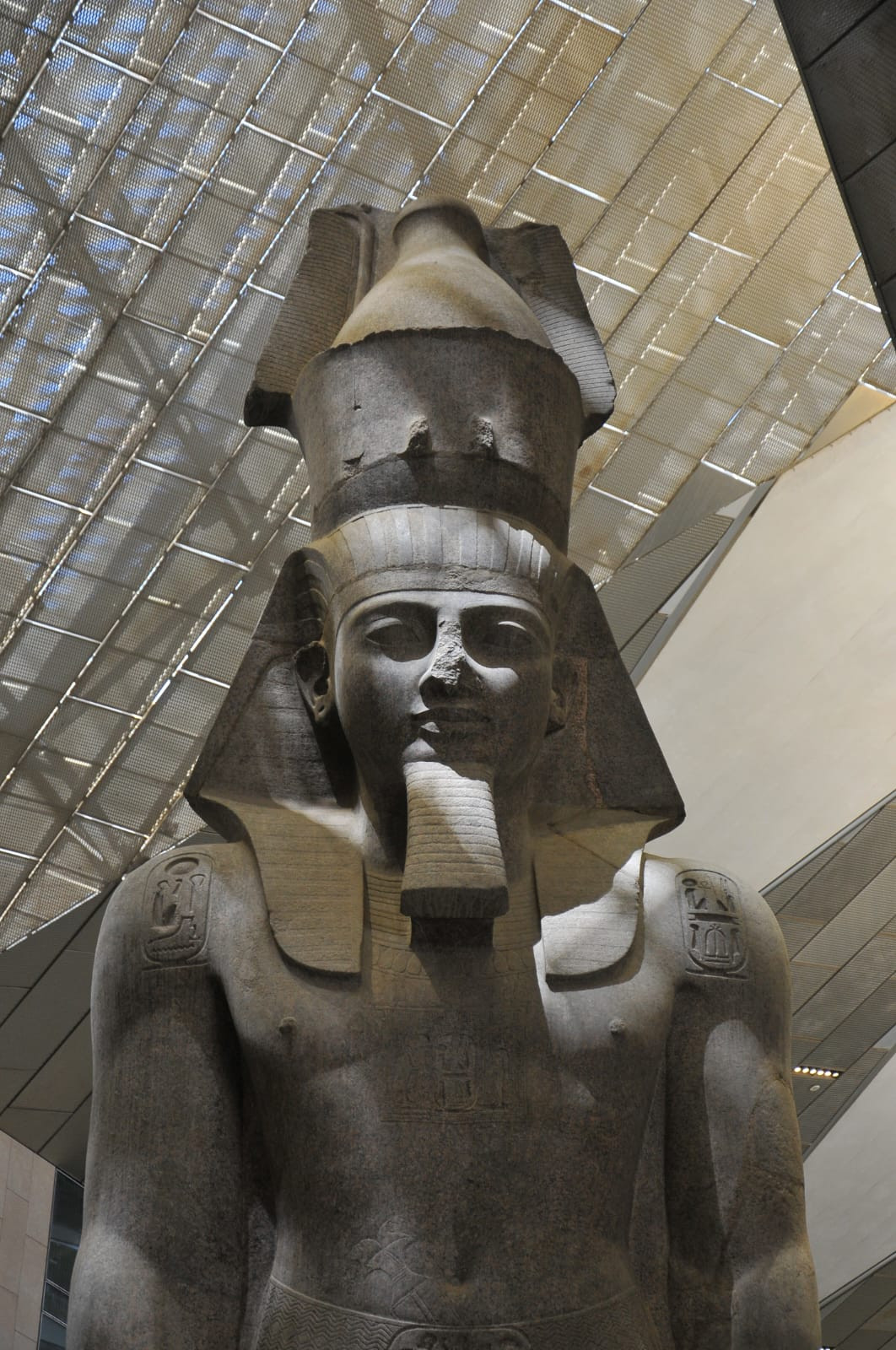 وزير السياحة