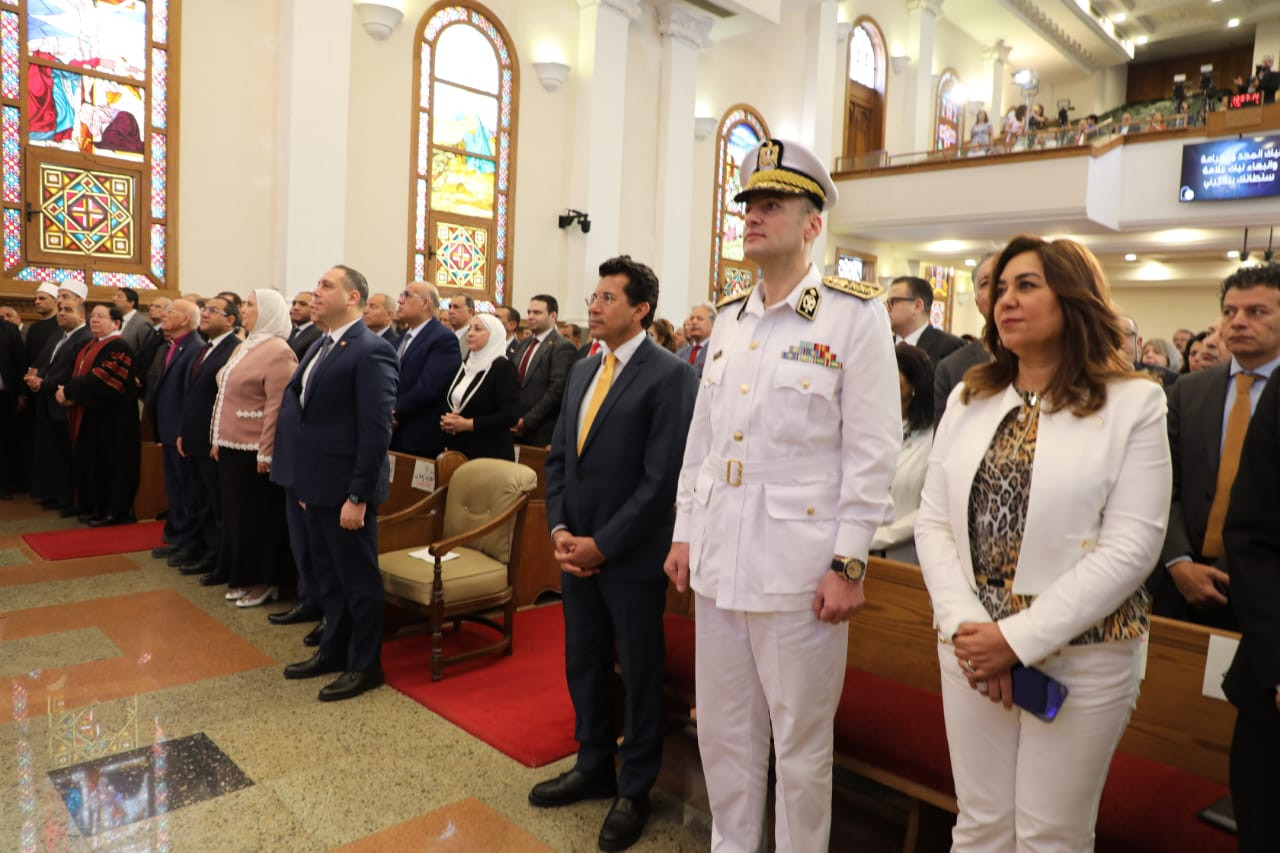 محافظ القاهرة بعيد القيامة