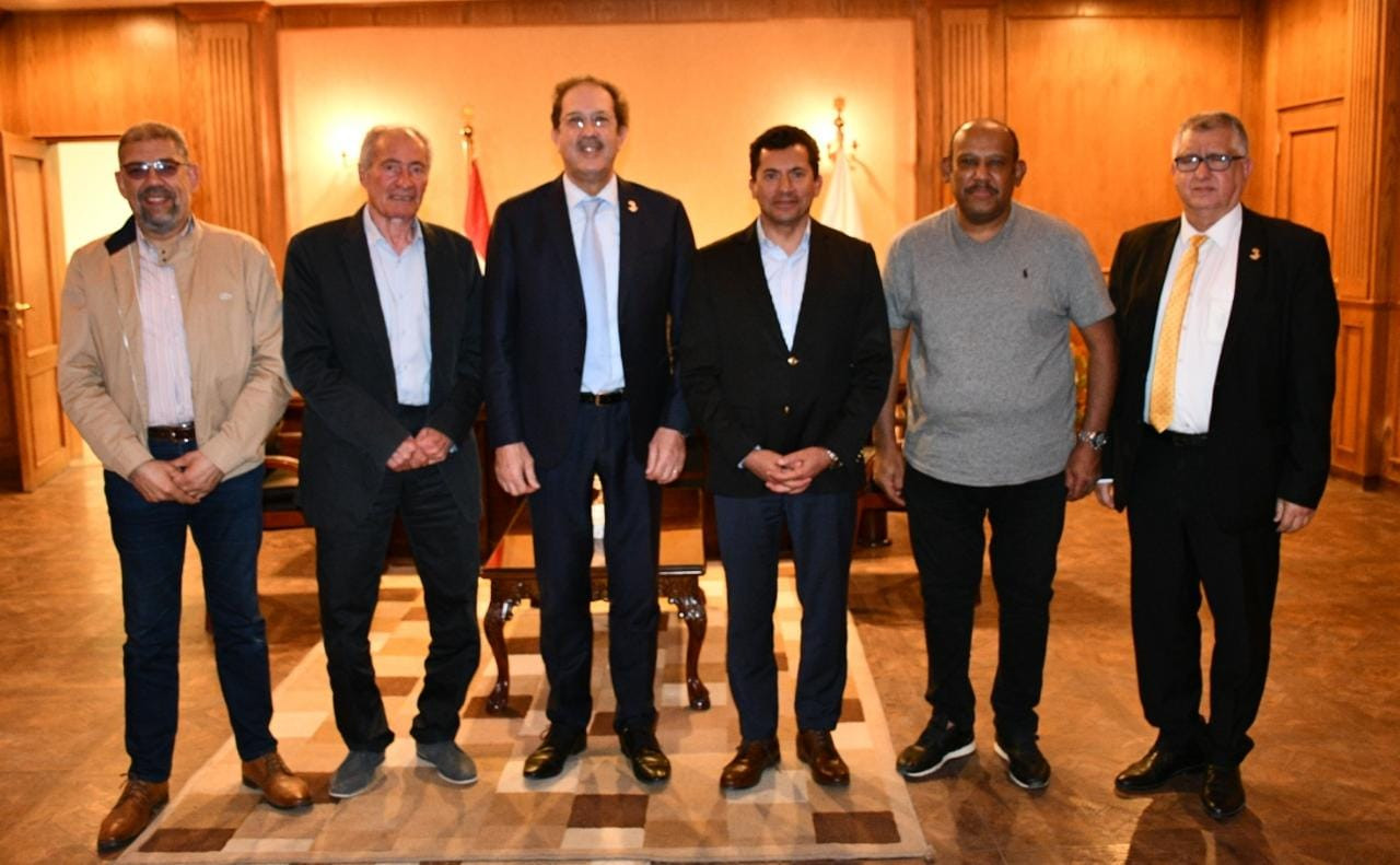وزير الرياضة يستقبل رئيس اتحاد اللجان الأولمبية الأفريقية