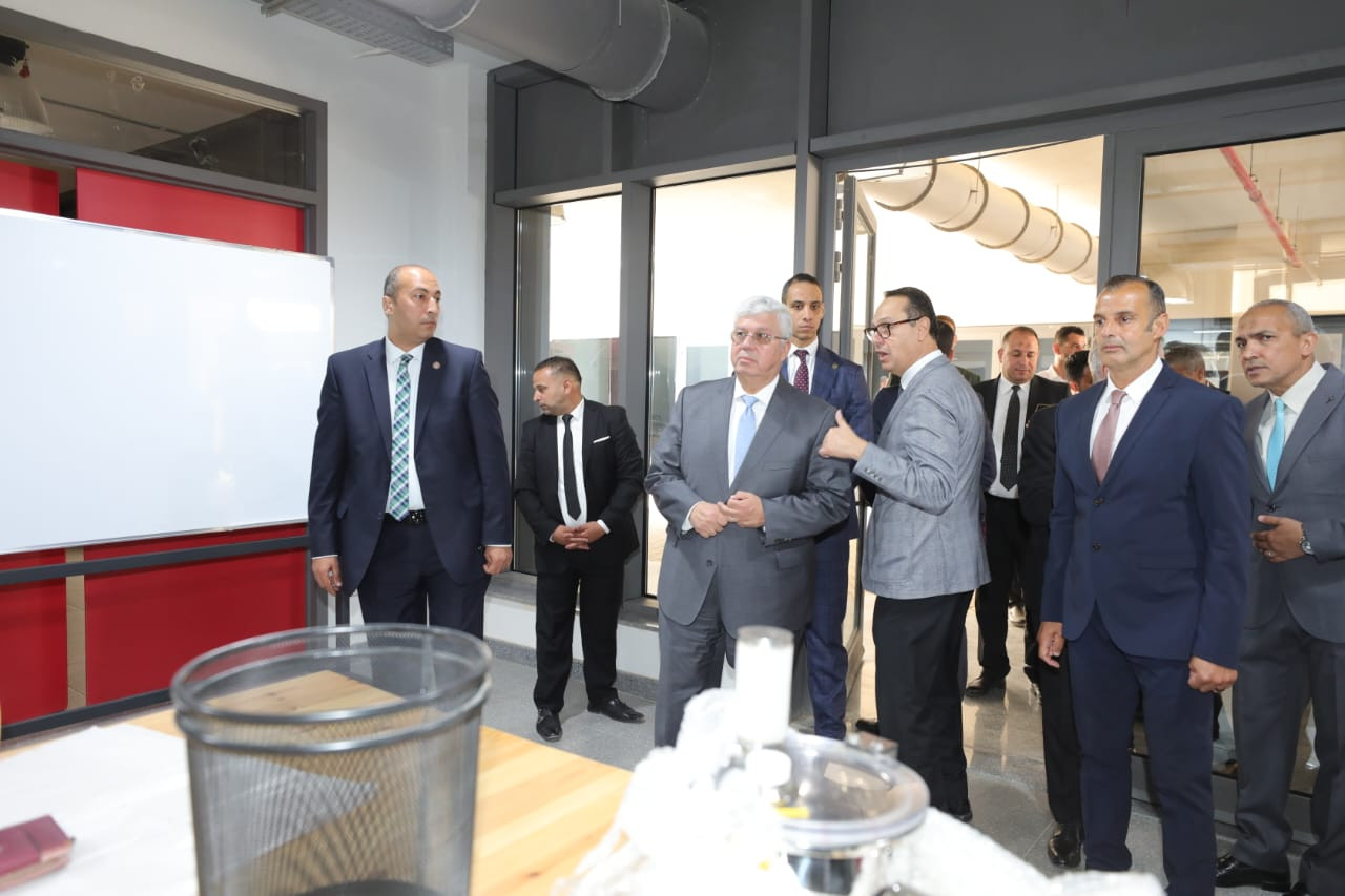 وزير التعليم العالي