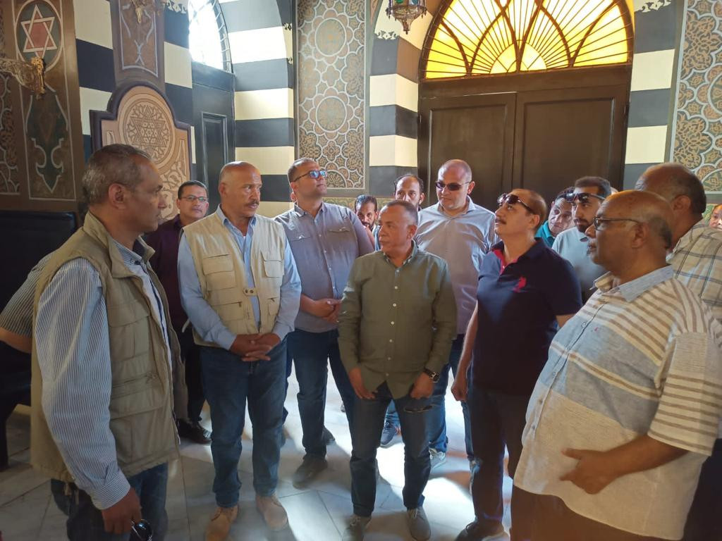 وزيري يتفقد مشروعات الترميم