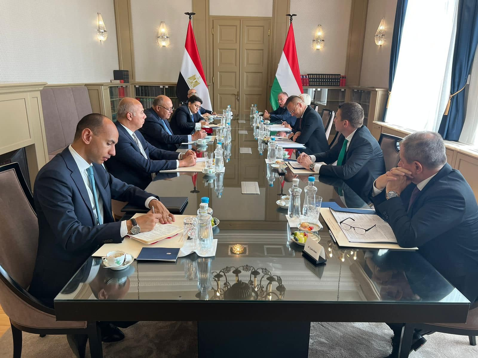 وزير الخارجية