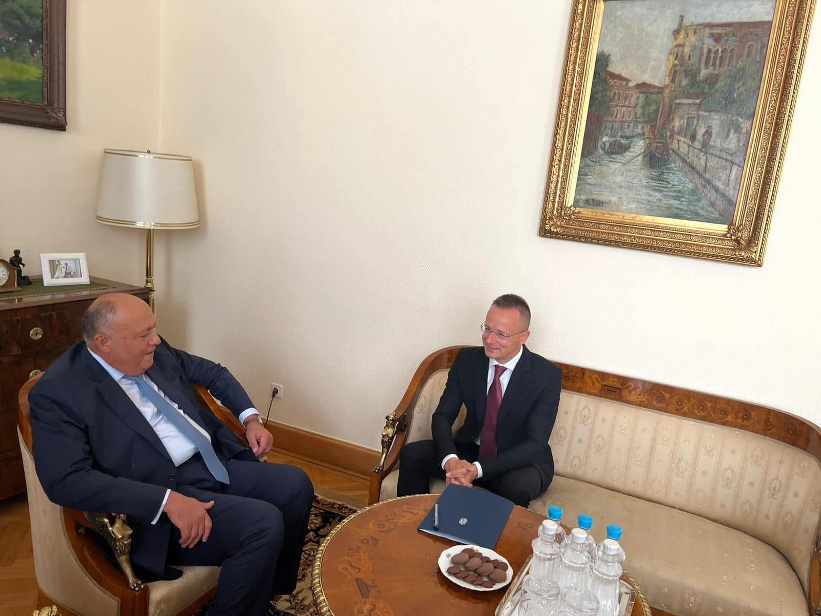 وزير الخارجية