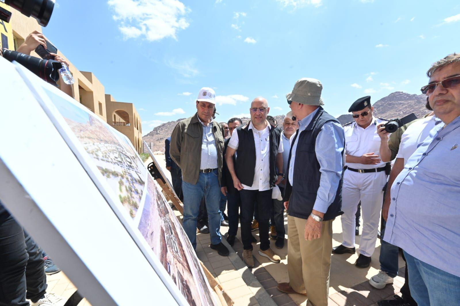 جولة وزير الإسكان