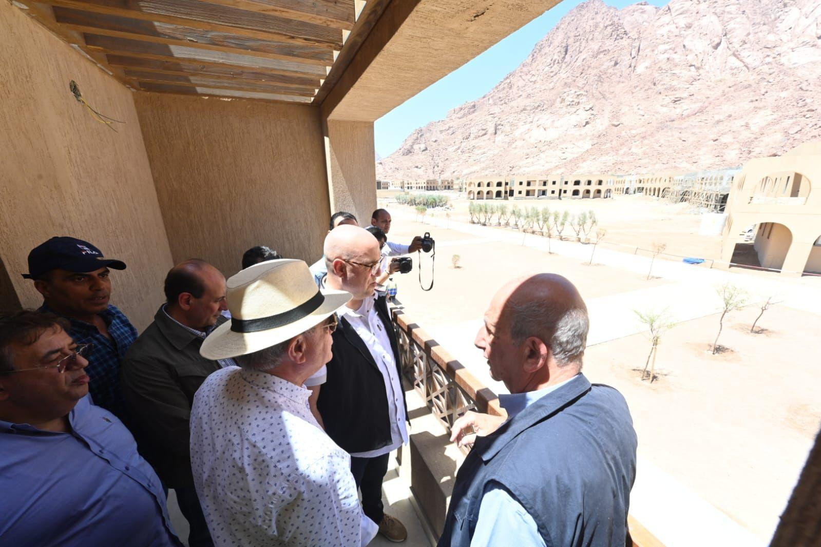جولة وزير الإسكان