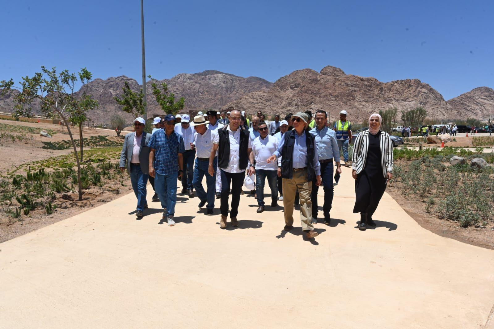 جولة وزير الإسكان
