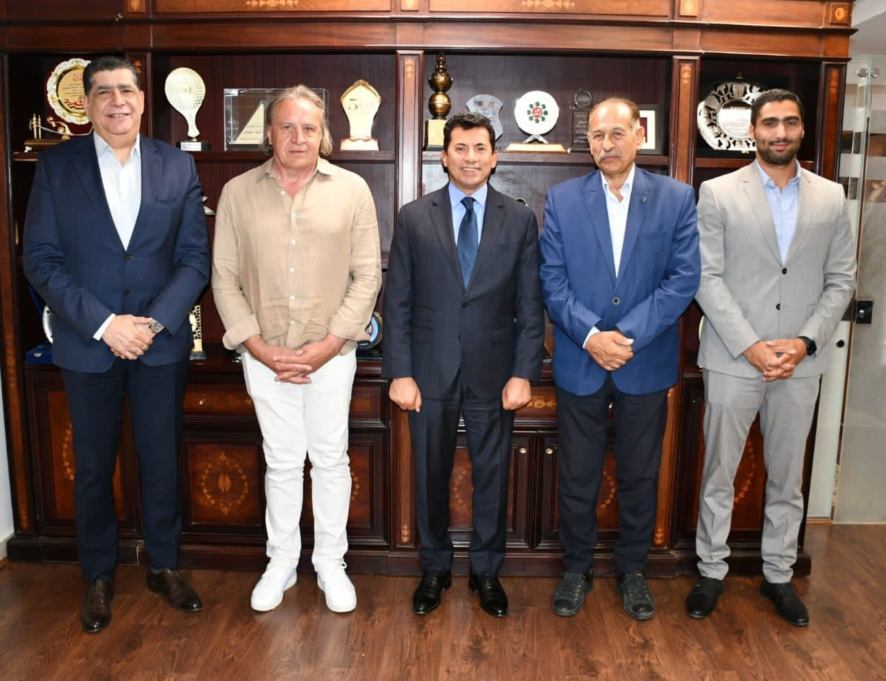 صبحي يلتقي مجلس إدارة اتحاد كرة اليد