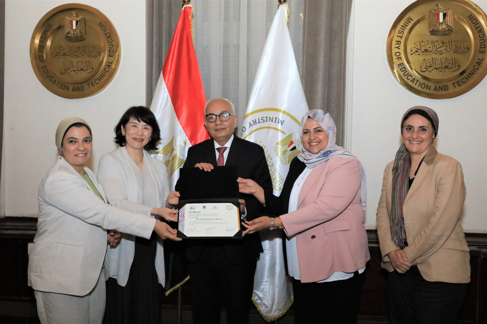 وزير التعليم يشهد حفل اعتماد التوكاتسو