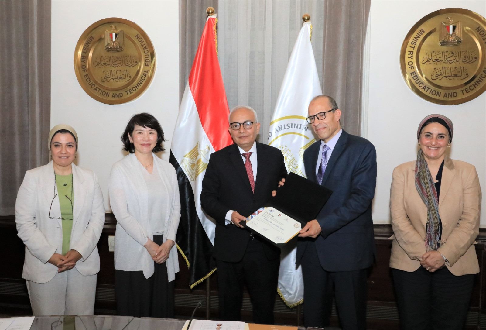 وزير التعليم يشهد حفل اعتماد التوكاتسو