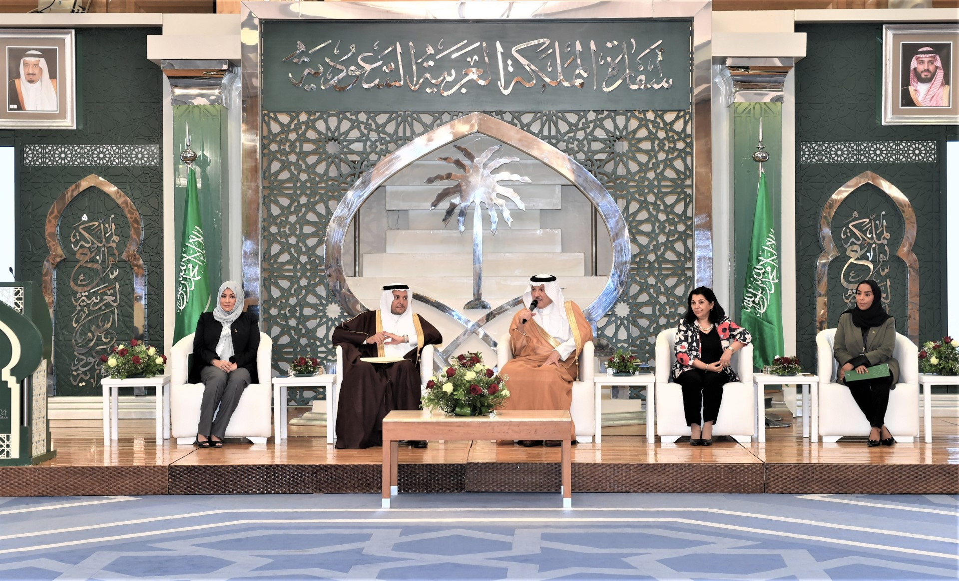 السفير أسامة نقلي