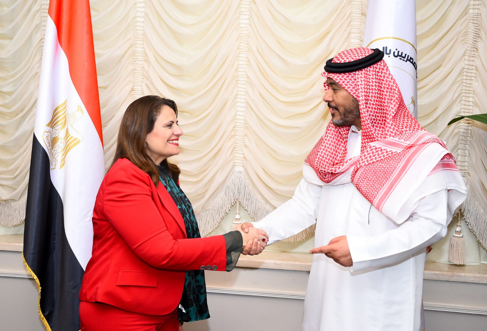 وزيرة الهجرة والملحق العمالي السعودي