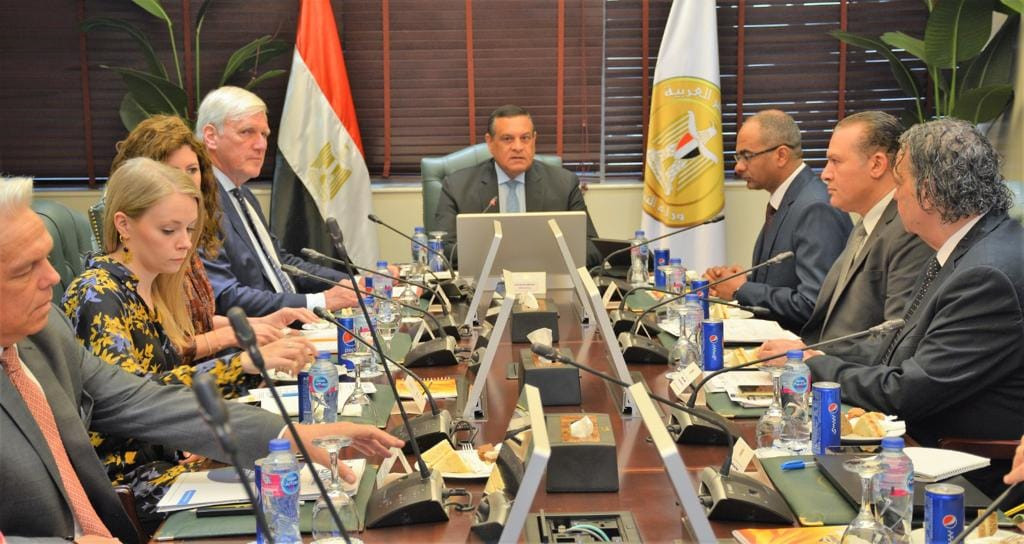 وزير التنمية المحلية