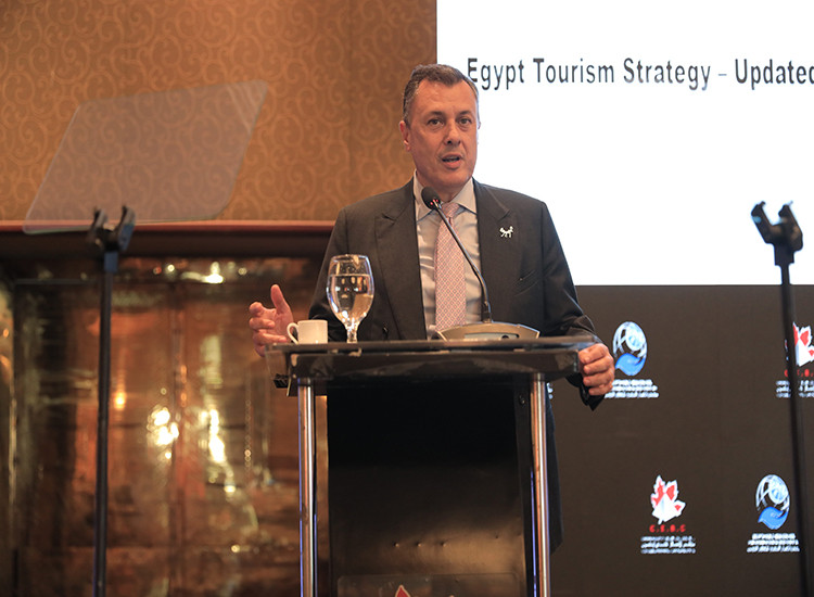 وزير السياحة