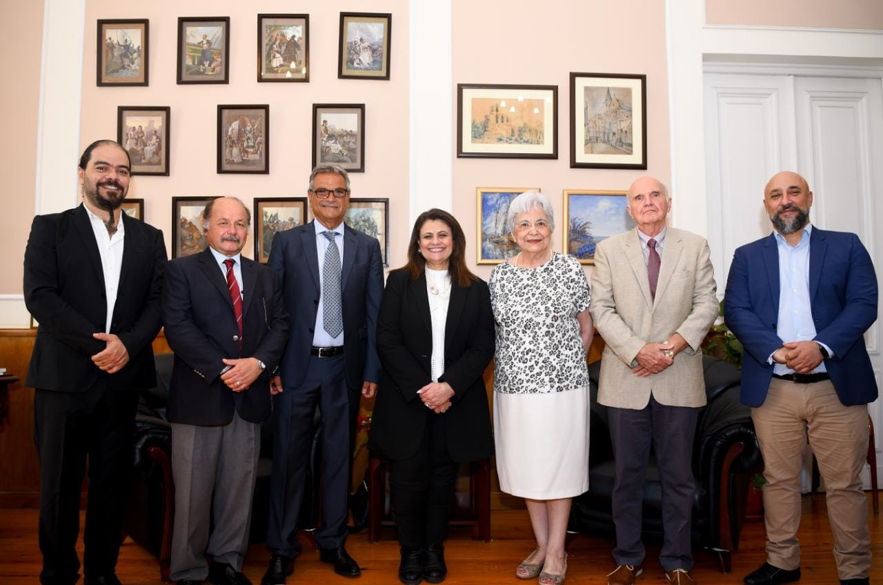 وزيرة الهجرة