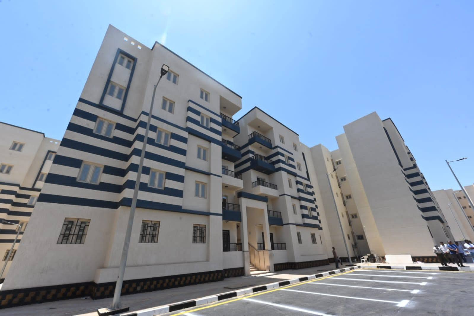 وزير الإسكان
