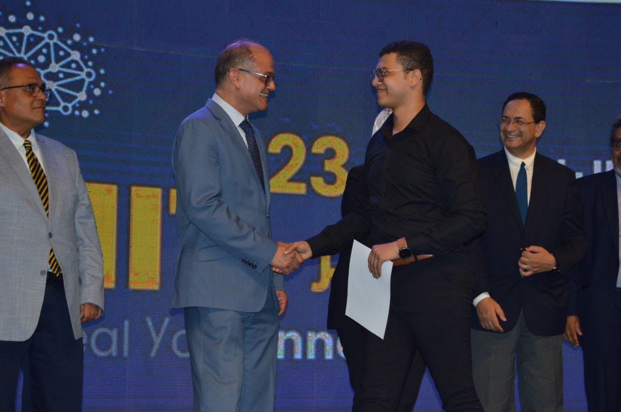 عين شمس تبتكر