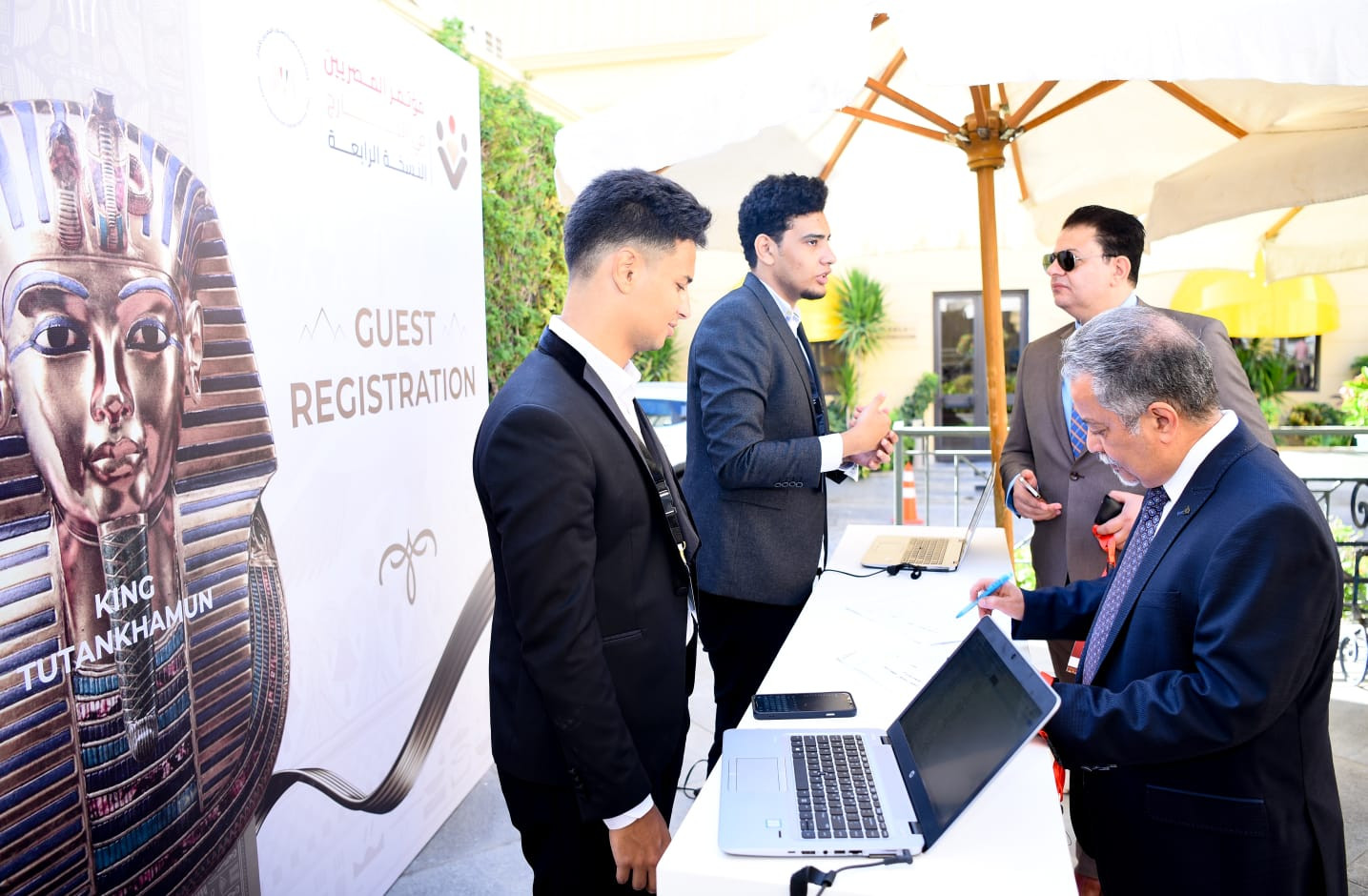 أبناء مصر بالخارج