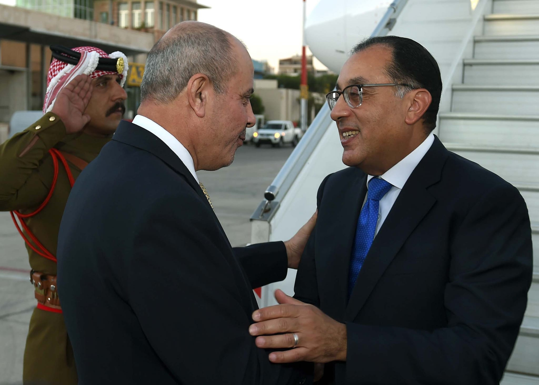 مدبولي يصل الأردن