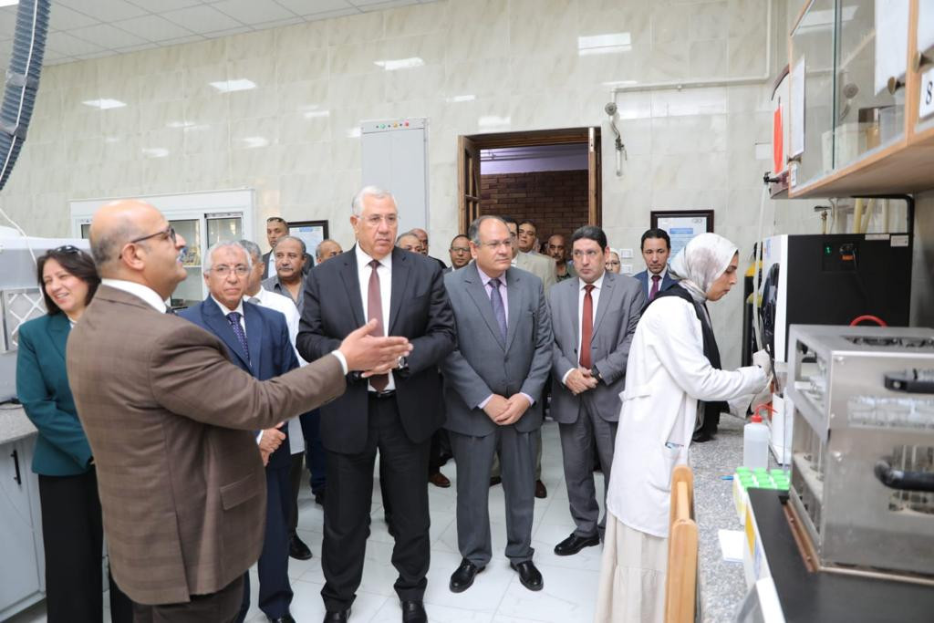 وزير الزراعة
