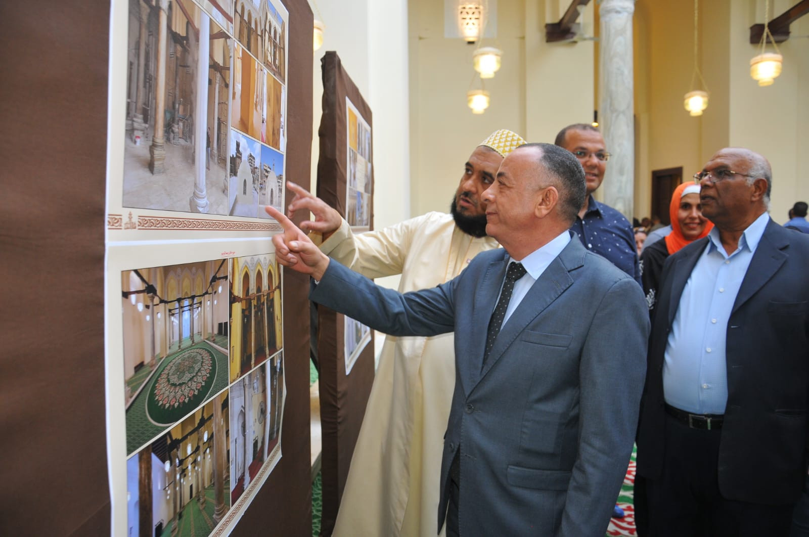 جامع الاقمر
