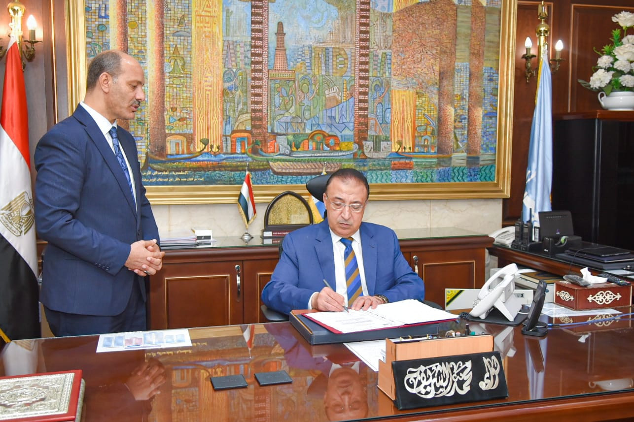 محافظ الإسكندرية