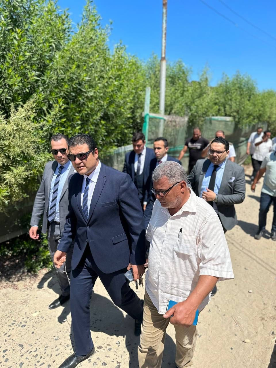 النيابة الإدارية تعاين موقع مصرع طفلة