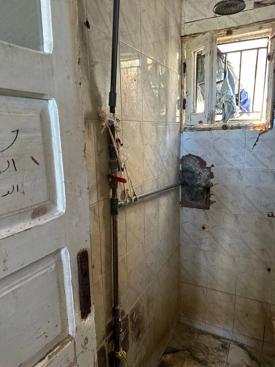 النيابة الإدارية تعاين موقع مصرع طفلة