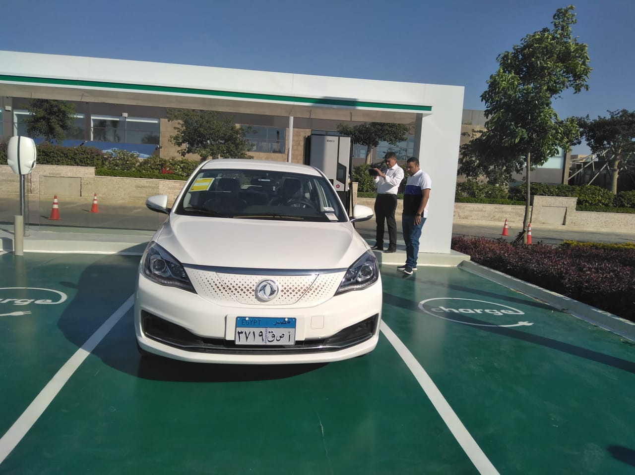 سيارات كهربائية