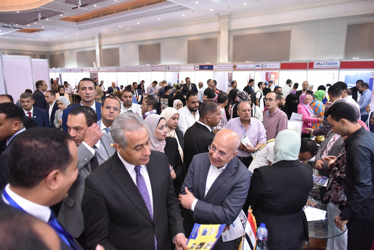 وزير العمل