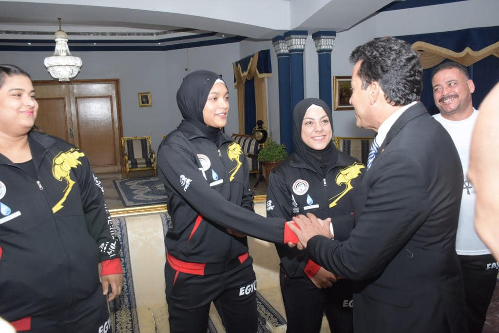 وزير الرياضة