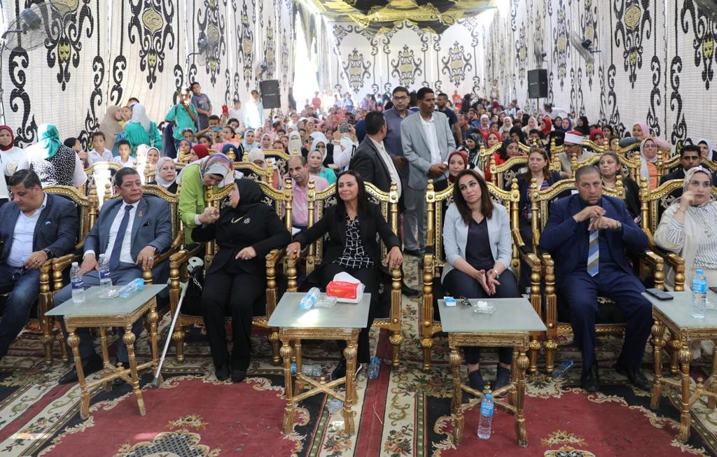 مايا مرسي تتفقد أنشطة وفعاليات في البحيرة