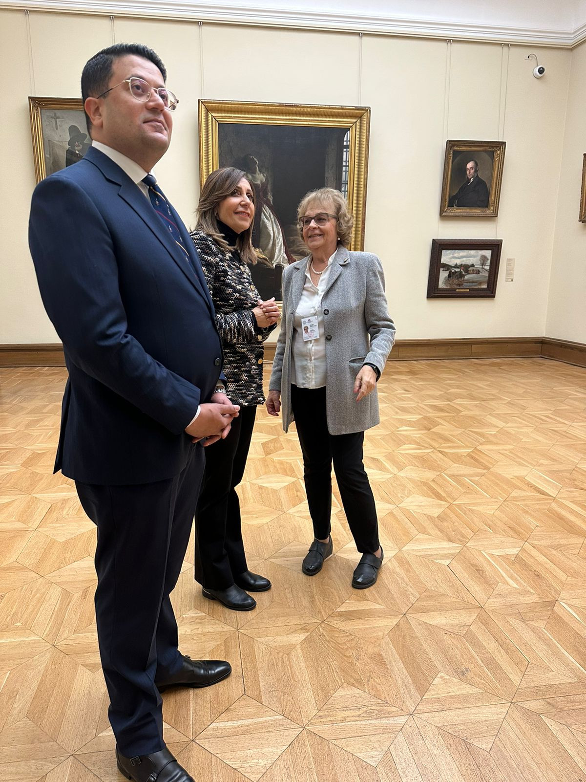 وزيرة الثقافة