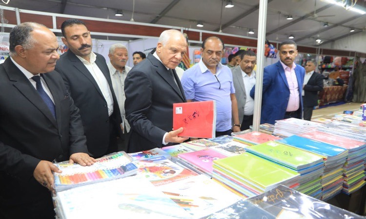 محافظ الجيزة يتفقد التجهيزات النهائية لافتتاح معرض(أهلًا مدارس)
