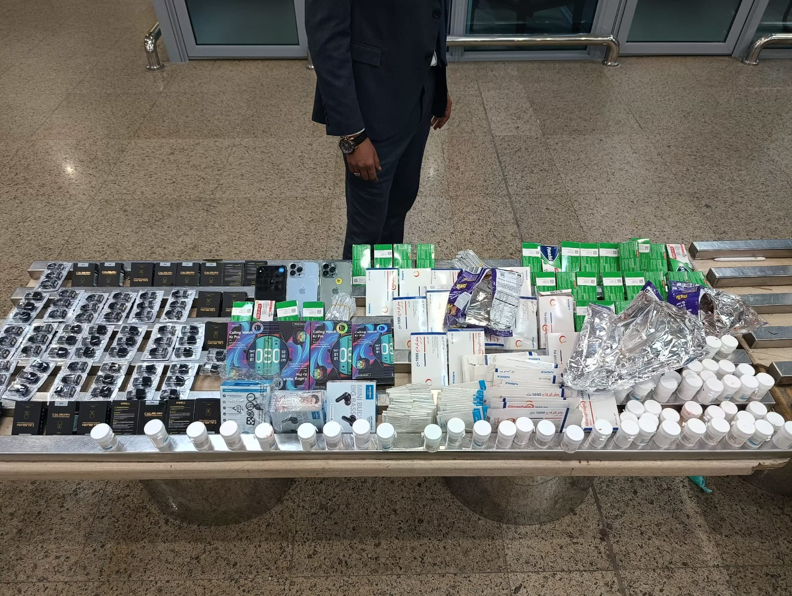 جمارك مطار القاهرة