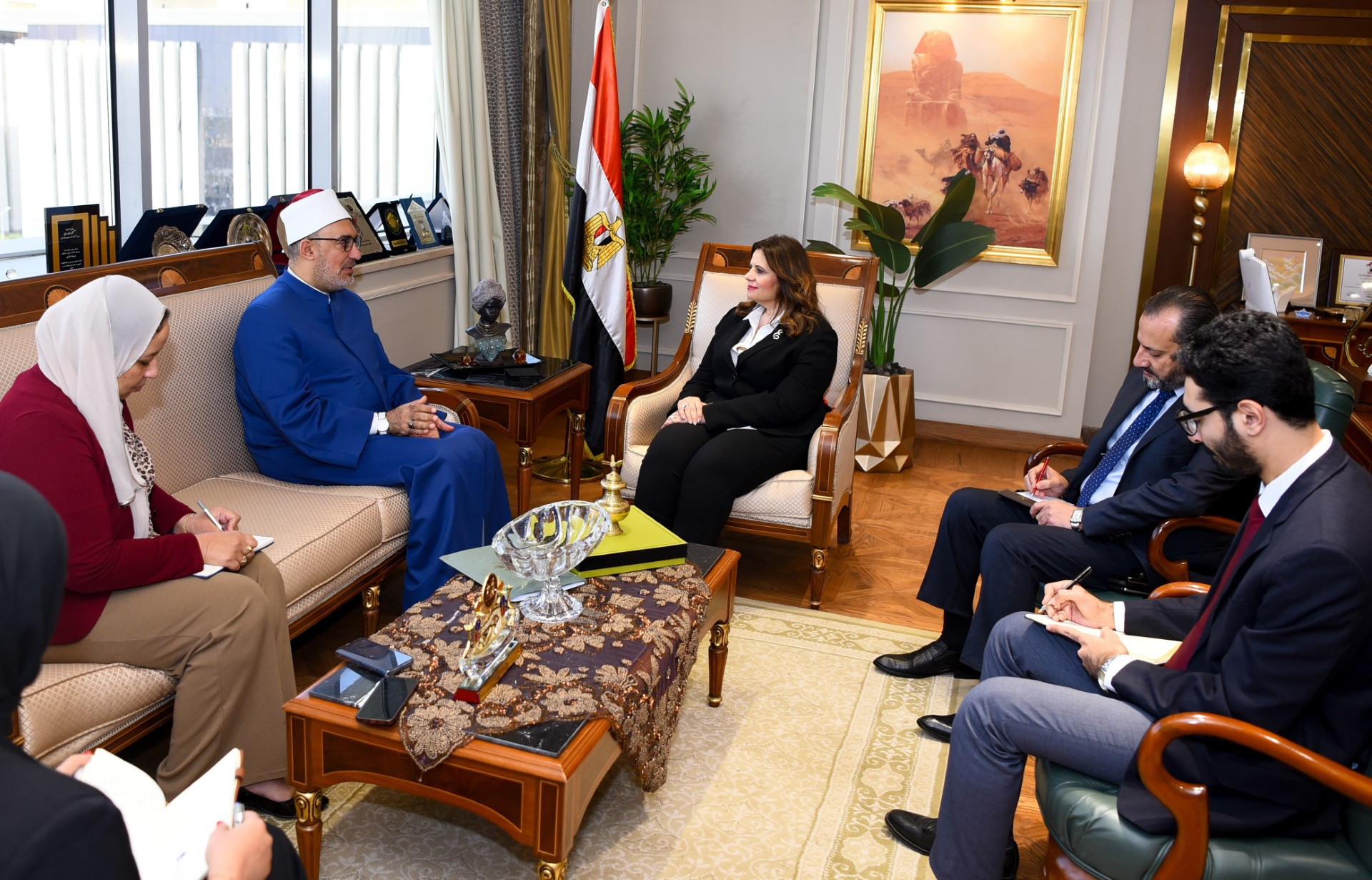 وزيرة الهجرة